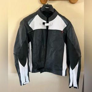 Noru Armored Motorcycle Rider Jacket